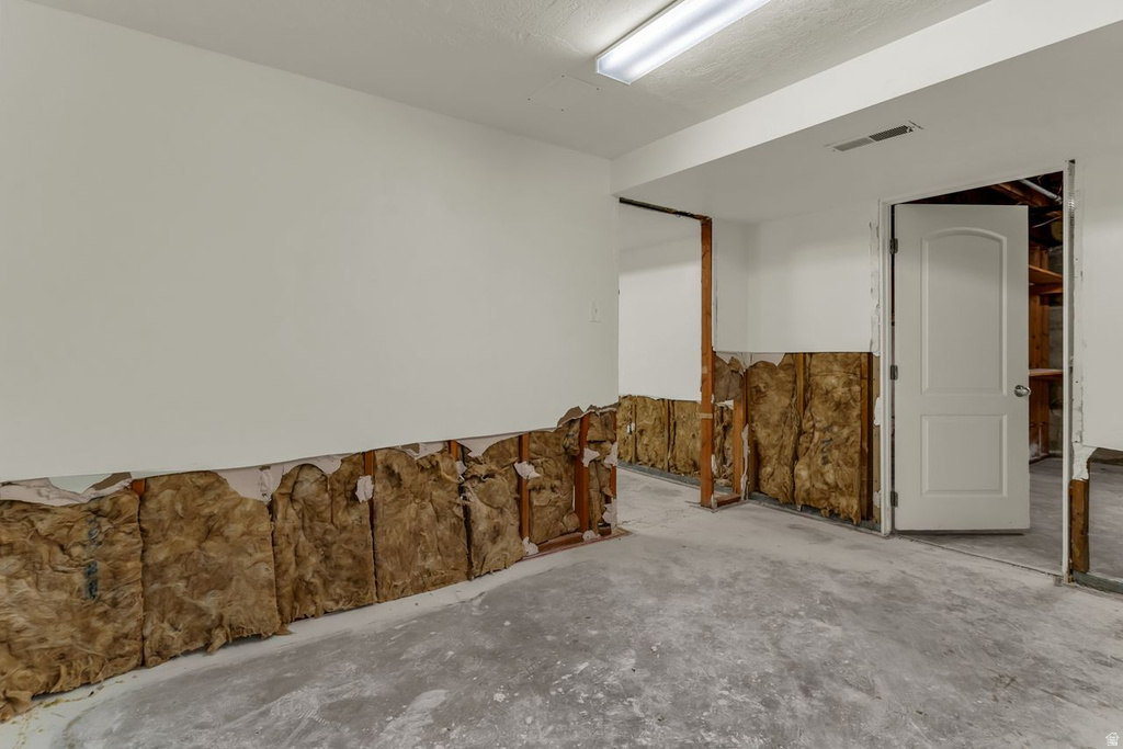 2749 S 450 W Bountiful, UT 84010