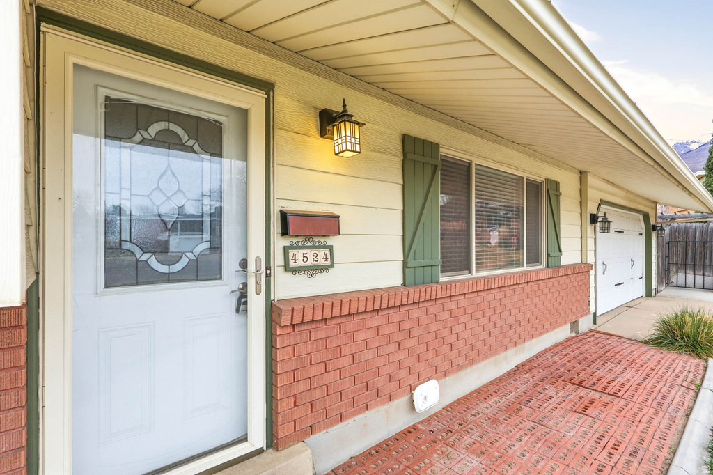 4524 STEPHENS CIR South Ogden, UT 84403