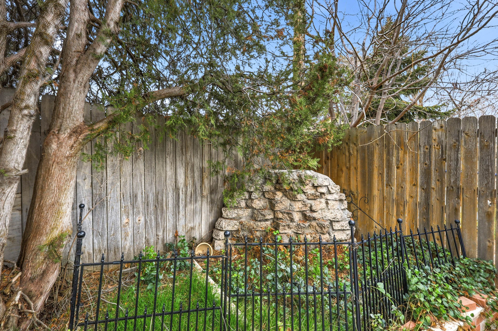 4524 STEPHENS CIR South Ogden, UT 84403