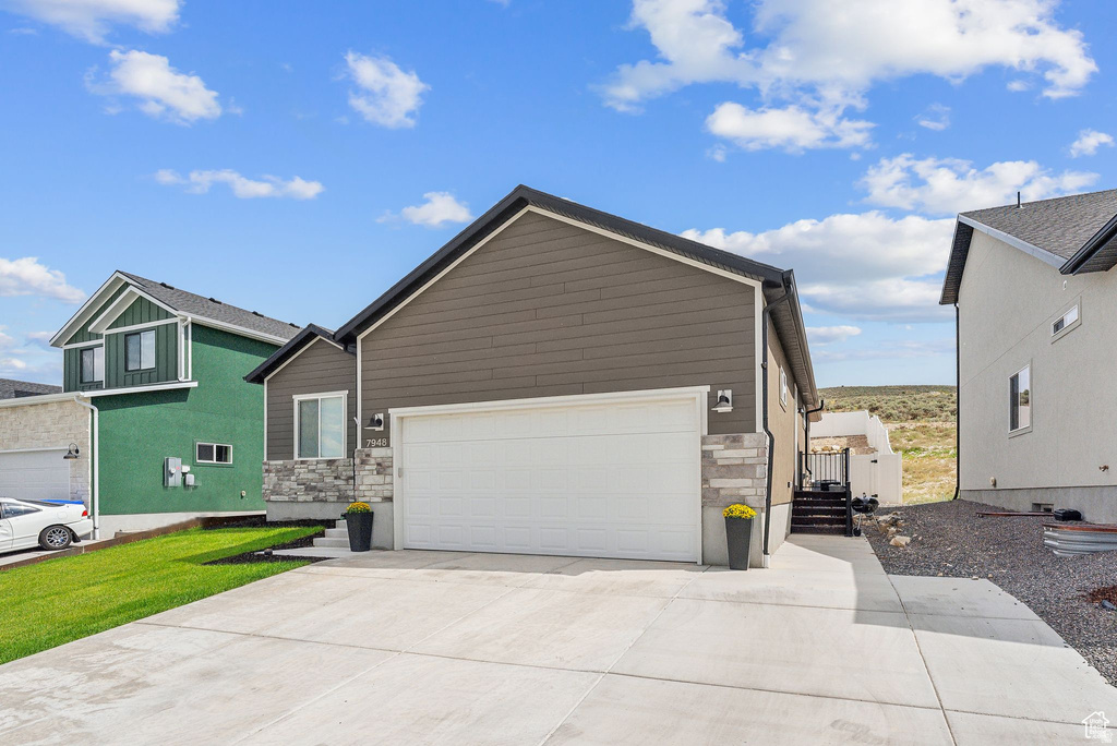 7948 N BRISTLECONE RD Eagle Mountain, UT 84005