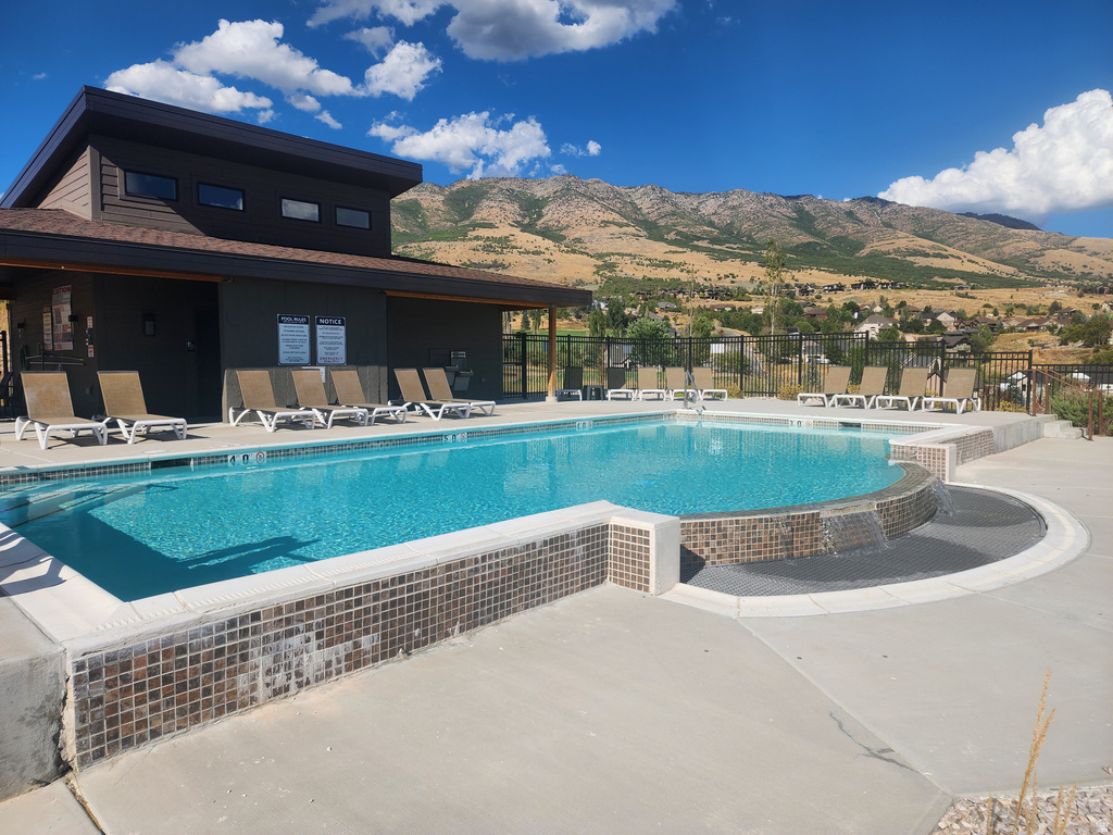 5217 E MOOSE HOLLOW DR DR #303 Eden, UT 84310