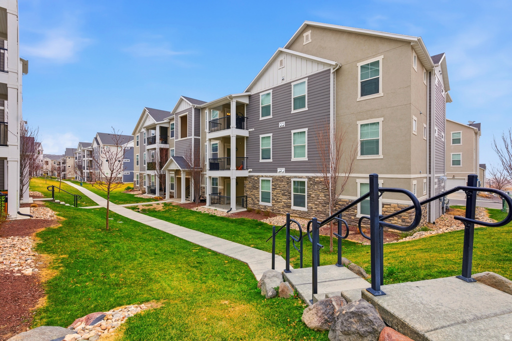 14672 S BLOOM DR #303 Herriman, UT 84096