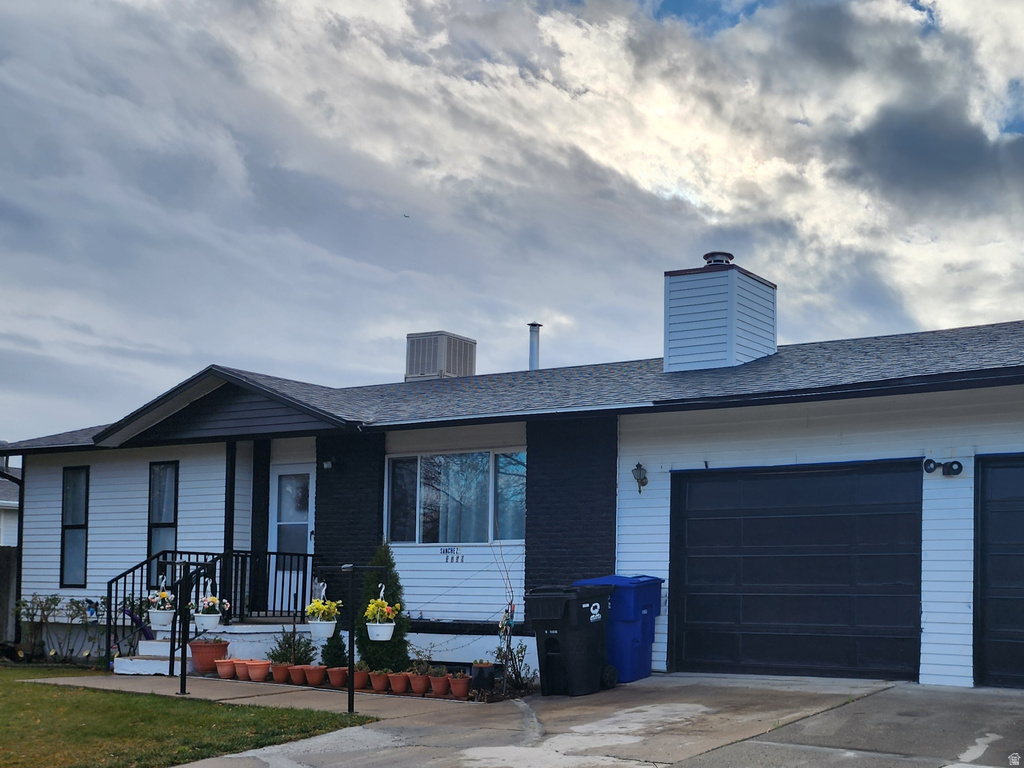 3759 W ETTENMORE CIR Taylorsville, UT 84129