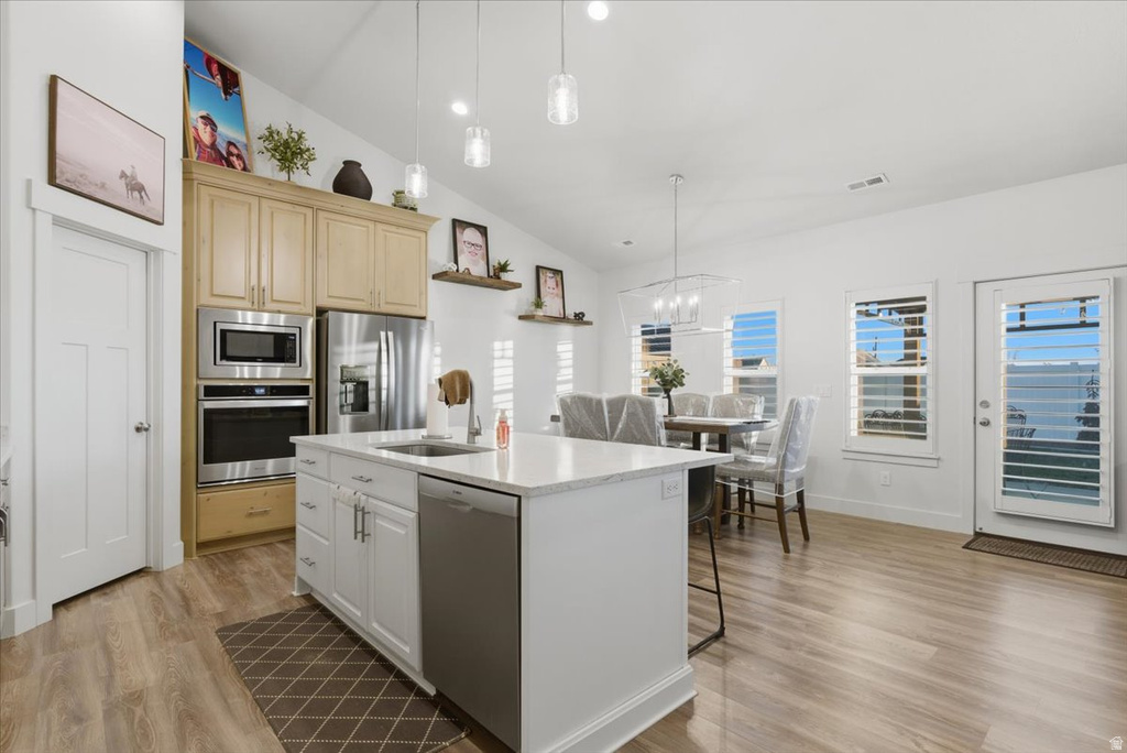 3935 W 2875 N Plain City, UT 84404