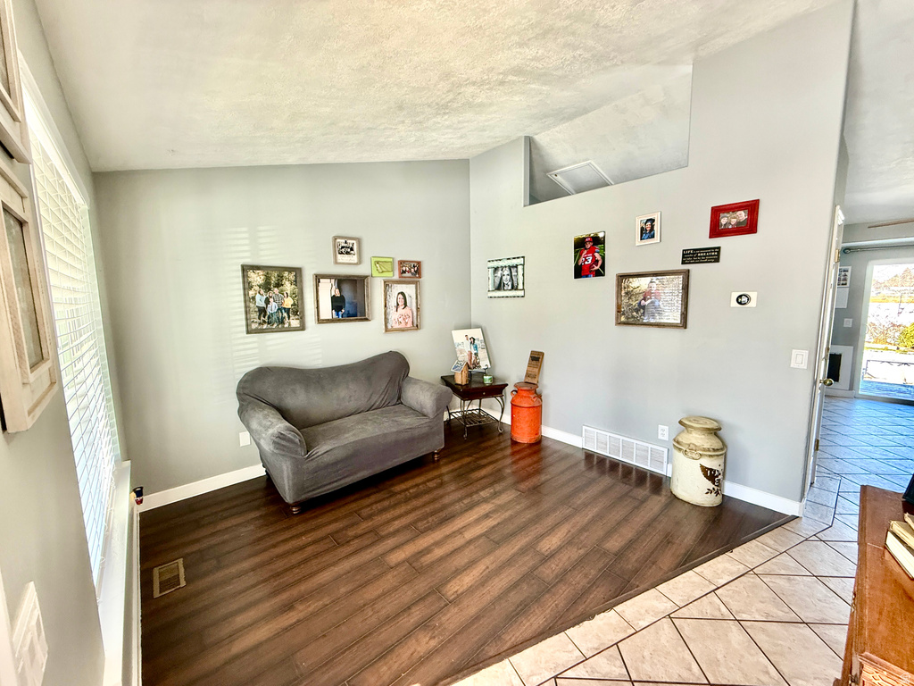 5870 COLT HOLLOW CT Herriman, UT 84096