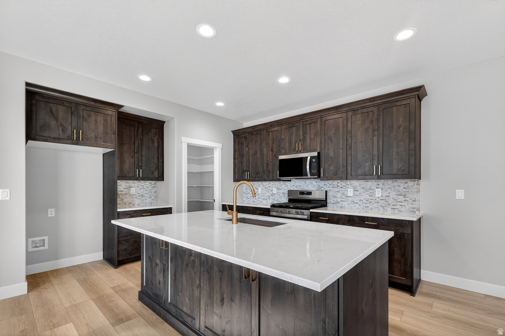 2847 W 2720 N #75 Plain City, UT 84404