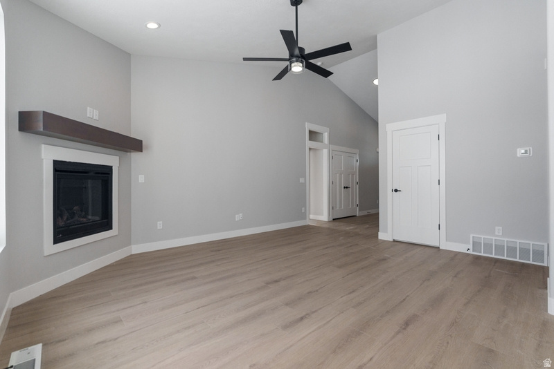 189 N SWATHER WAY #108 Grantsville, UT 84029