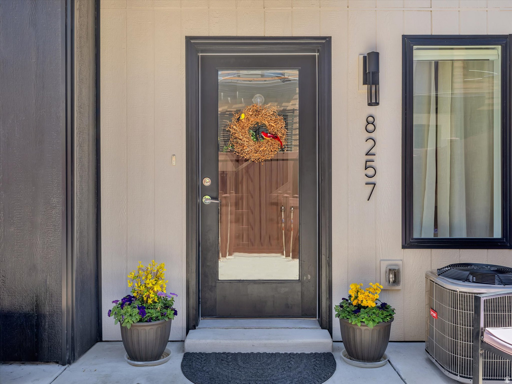 8257 N SANDALWOOD LN Park City, UT 84098