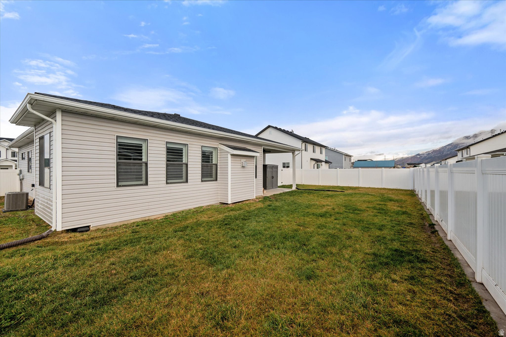 3152 N 3450 W Plain City, UT 84404