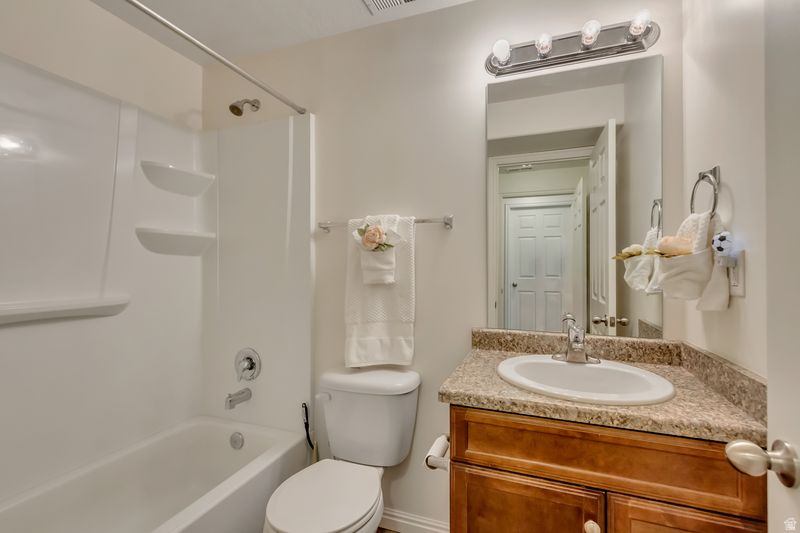 6146 W STILLRIDGE DR West Valley City, UT 84128