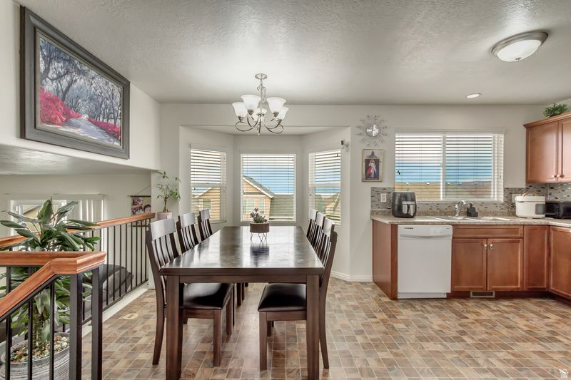 6146 W STILLRIDGE DR West Valley City, UT 84128