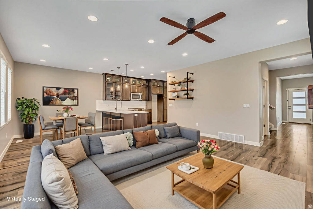 779 E CHAD ST Midvale, UT 84047