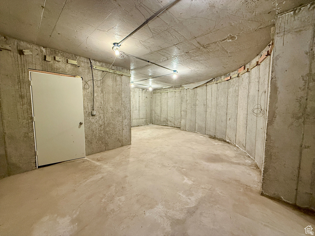 2307 MAPLE LEAF DR Cove, UT 84320