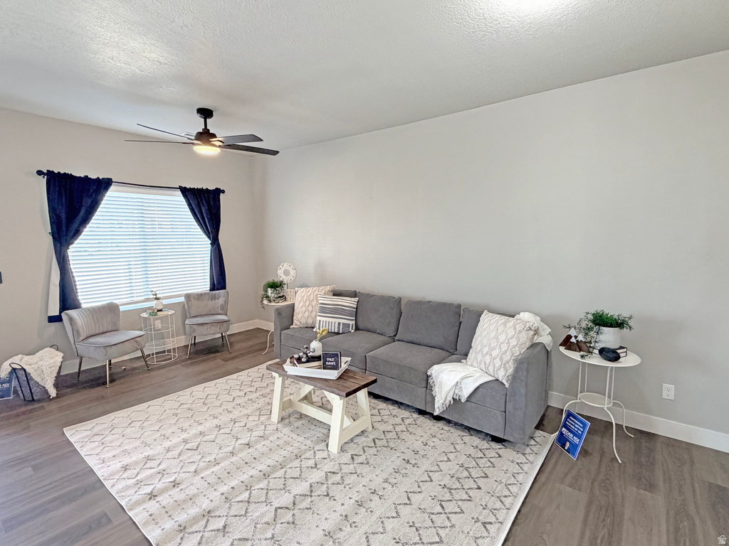 833 S COWANS CT Clearfield, UT 84015