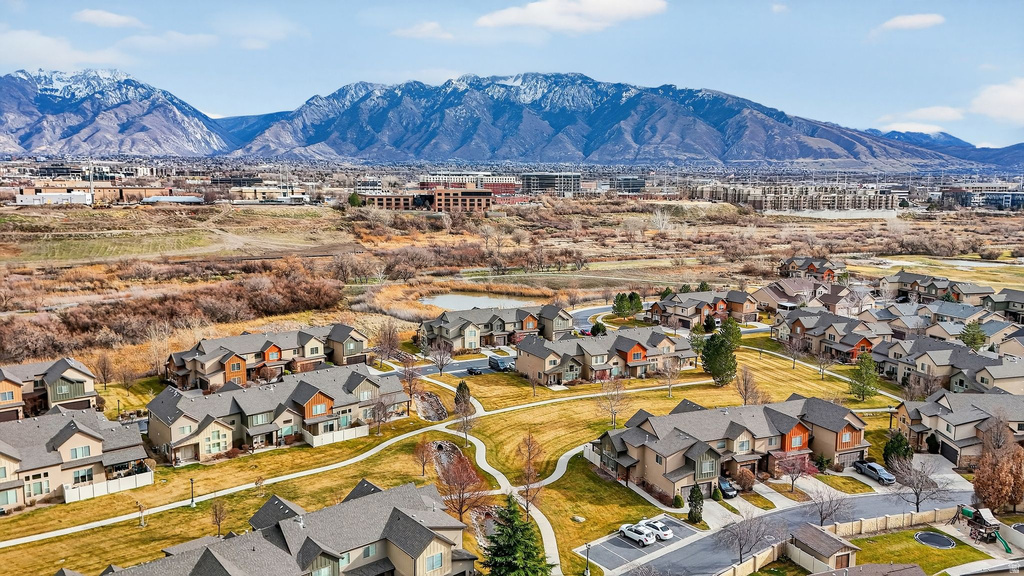 10226 S MYSTIC FALLS WAY South Jordan, UT 84095