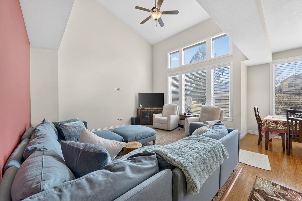 10226 S MYSTIC FALLS WAY South Jordan, UT 84095