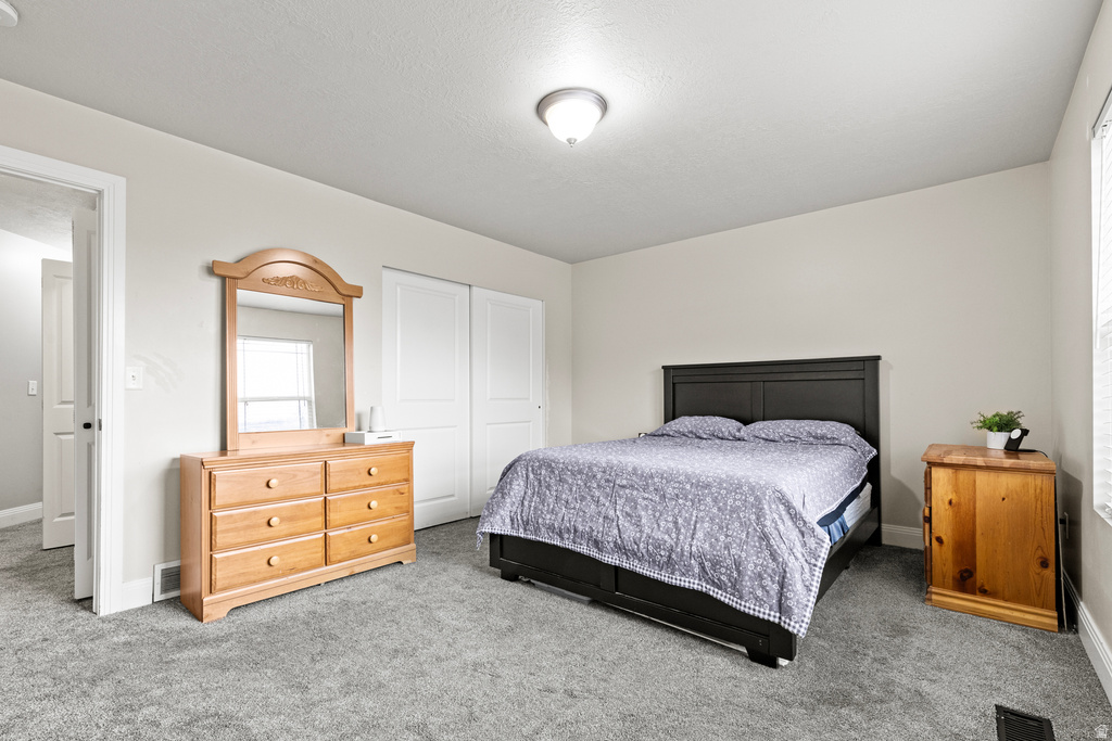 1559 E SANDALWOOD DR South Weber, UT 84405