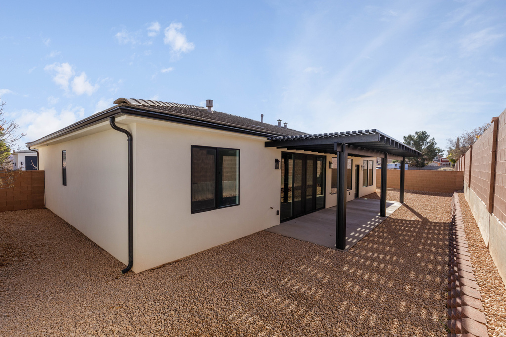 1957 CHALET CIR Santa Clara, UT 84765