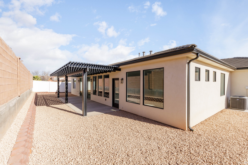 1957 CHALET CIR Santa Clara, UT 84765