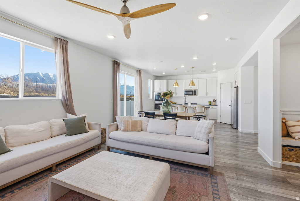 576 N 290 E Vineyard, UT 84059