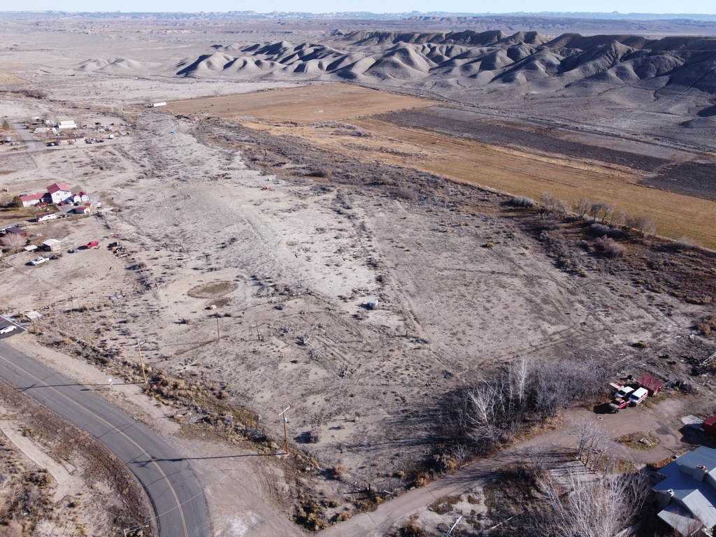 660 E 5TH Clawson, UT 84516