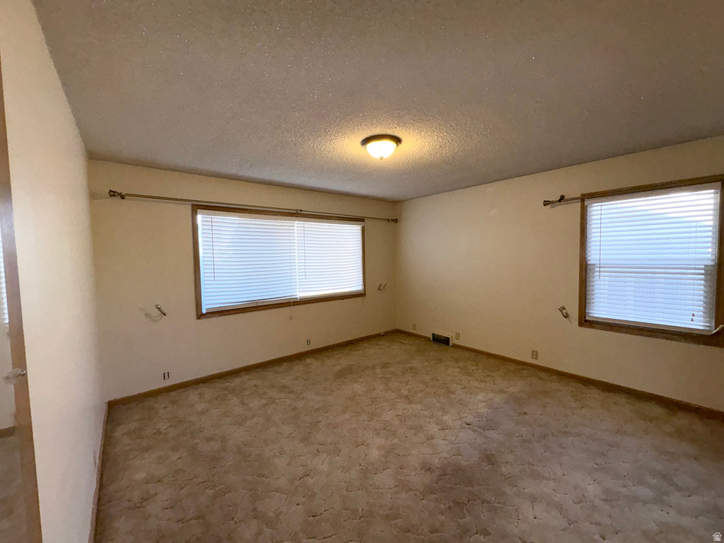 4136 S ADAMS AVE South Ogden, UT 84403