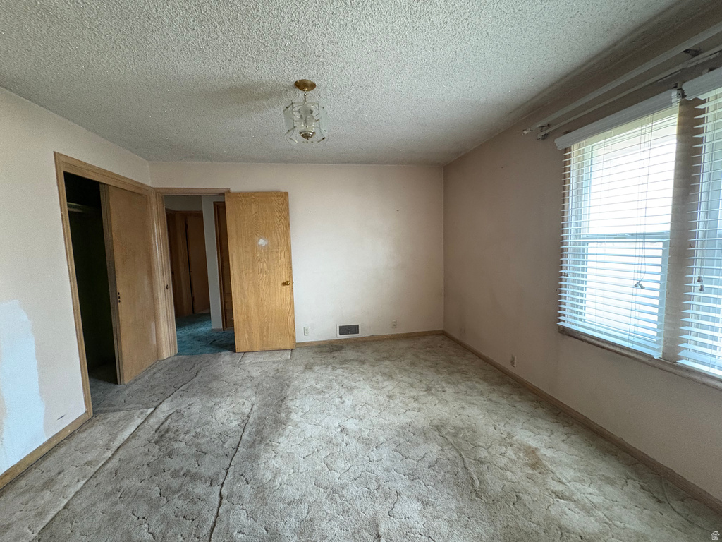 4136 S ADAMS AVE South Ogden, UT 84403