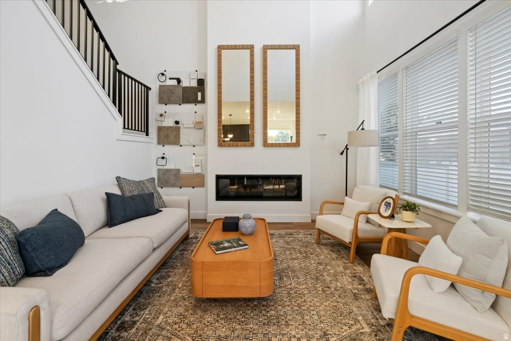 293 E VAUGHN LN #15 Midvale, UT 84047