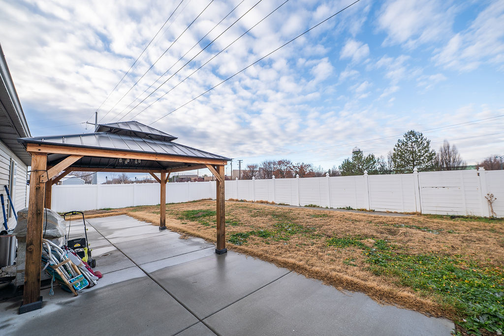 151 S SAM GATES RD Ogden, UT 84404