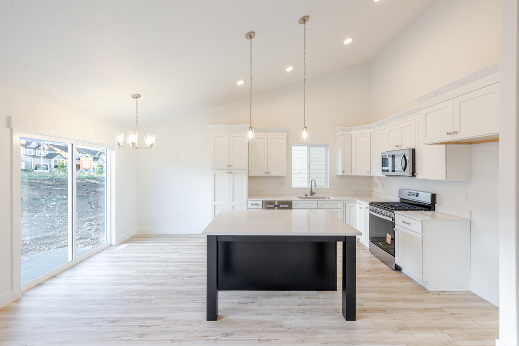 2741 N BLUE DAWN LN #2242 Saratoga Springs, UT 84045