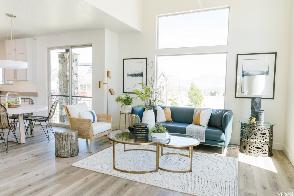 197 W HARVEST LN Saratoga Springs, UT 84045