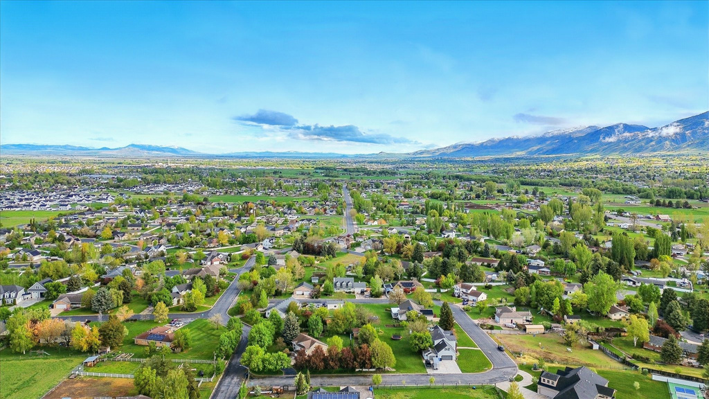 3923 HILLSIDE DR Nibley, UT 84321