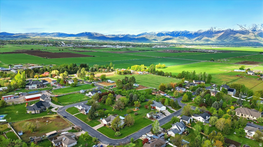 3923 HILLSIDE DR Nibley, UT 84321