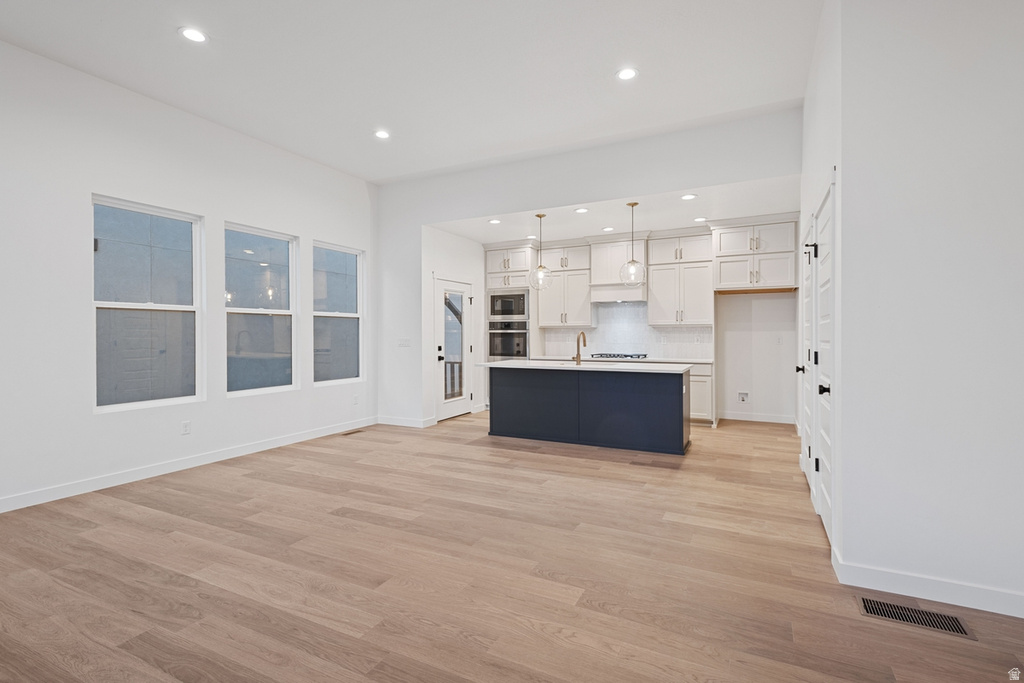 7033 W LAKE AVE South Jordan, UT 84009