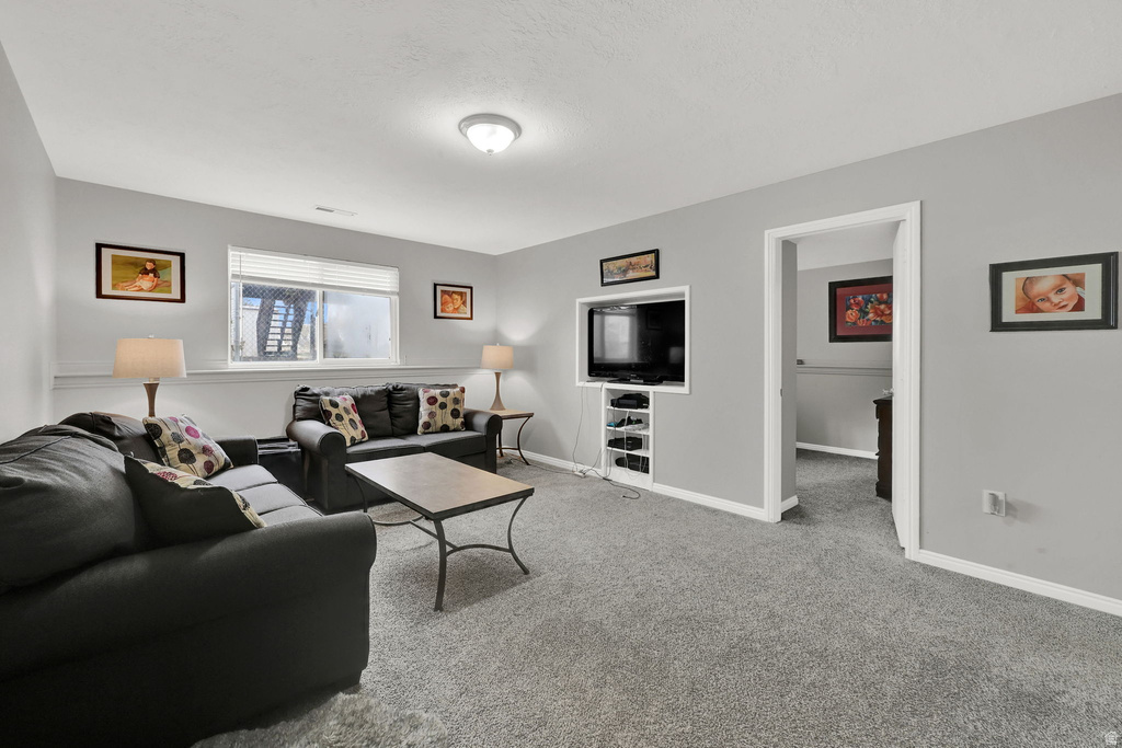 3959 W 5325 S Roy, UT 84067