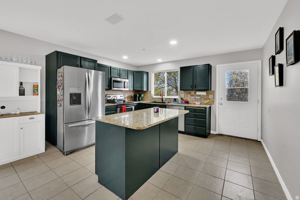 3959 W 5325 S Roy, UT 84067