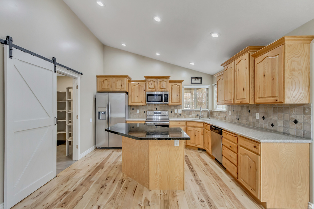 10369 S 2840 W South Jordan, UT 84095