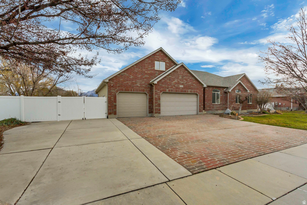 10369 S 2840 W South Jordan, UT 84095