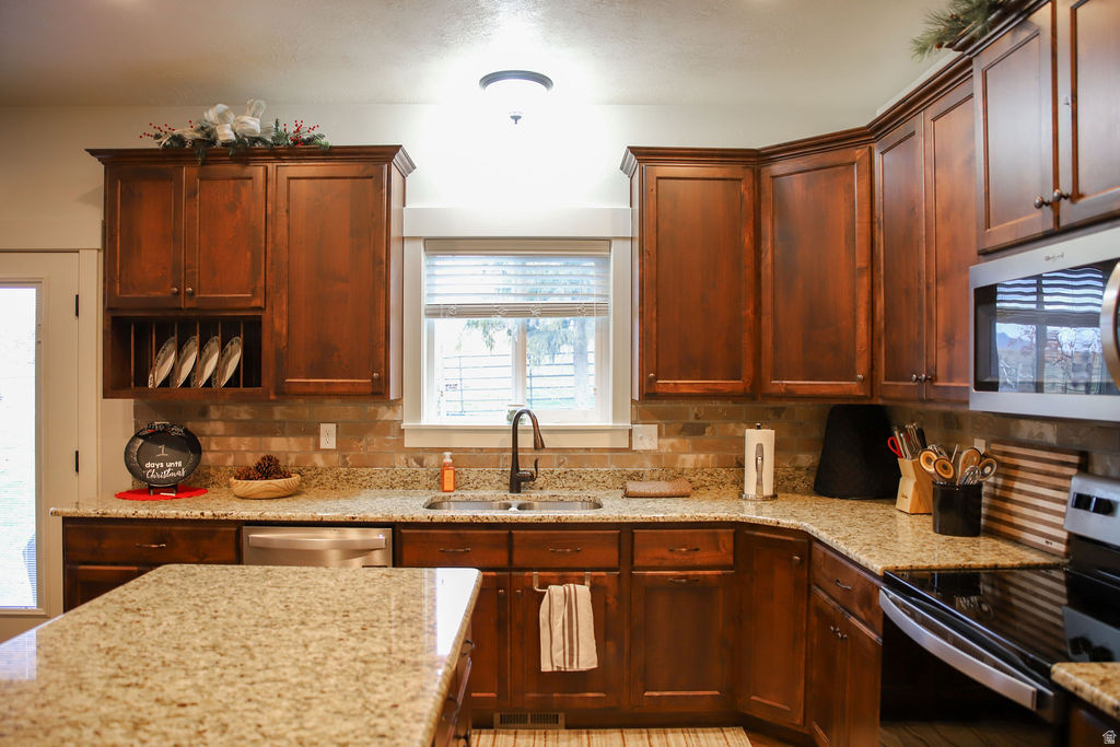 580 W GRANDVIEW DR Malad City, ID 83252