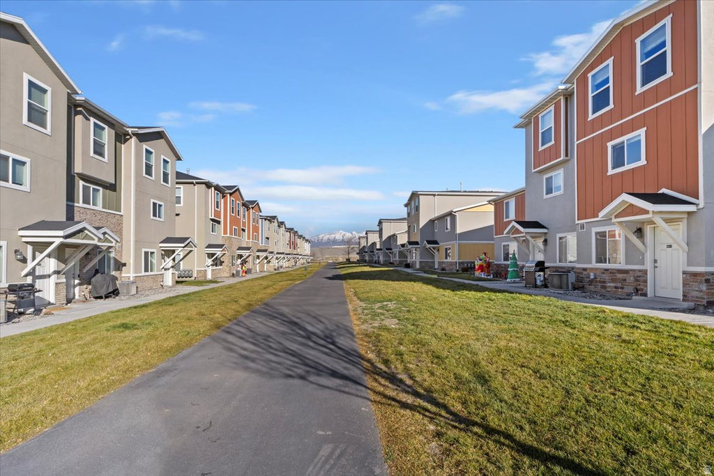 639 N 160 E Vineyard, UT 84059