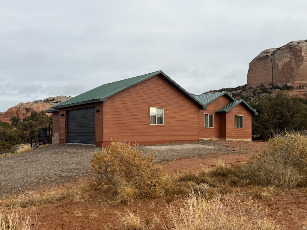 16 E PIONEER DR #6 Moab, UT 84532