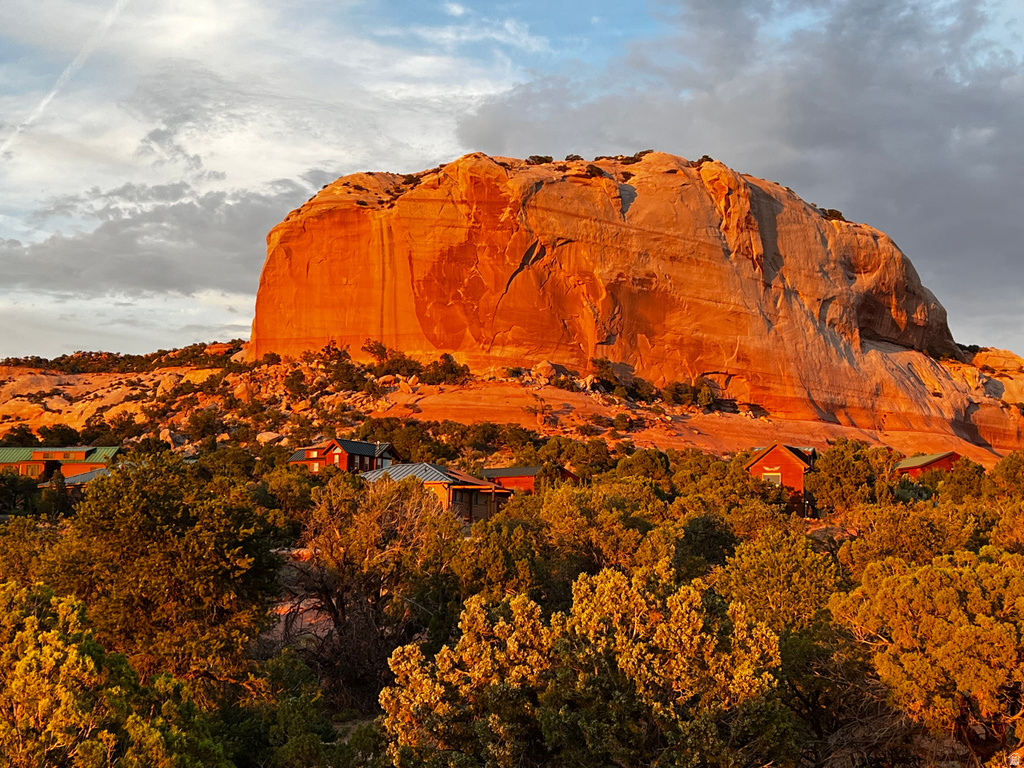 16 E PIONEER DR #6 La Sal, UT 84530