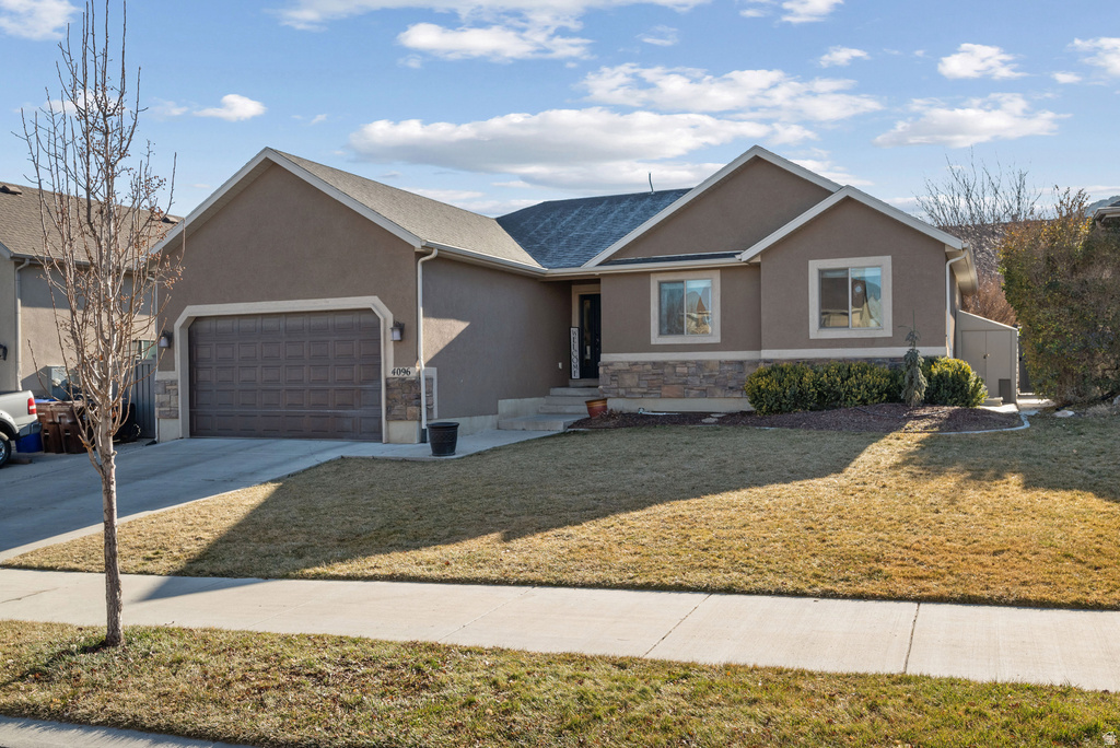 4096 E MOHICAN DR Eagle Mountain, UT 84005