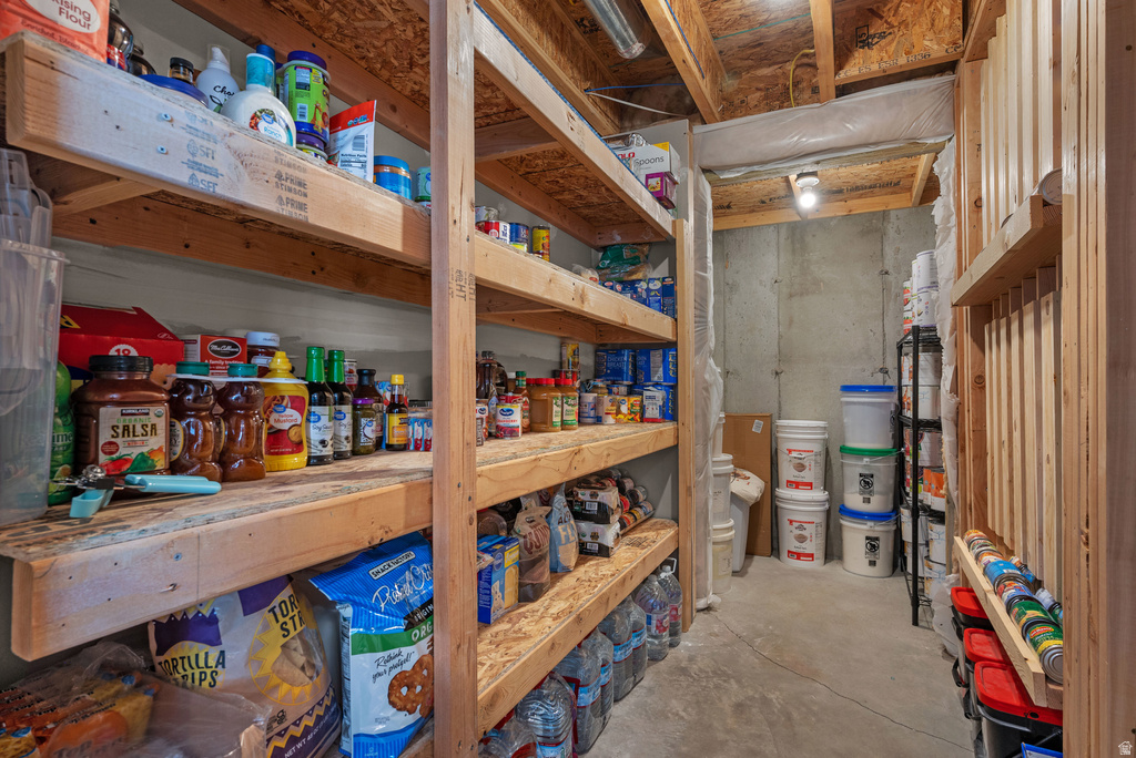 4096 E MOHICAN DR Eagle Mountain, UT 84005