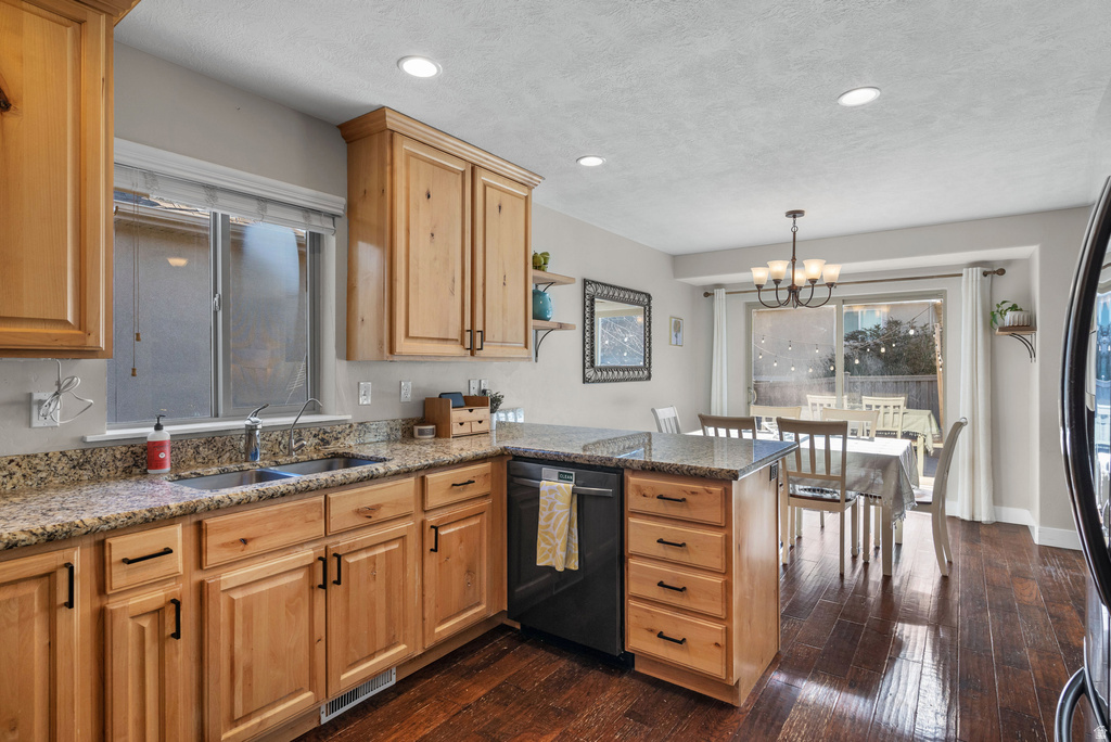 4096 E MOHICAN DR Eagle Mountain, UT 84005