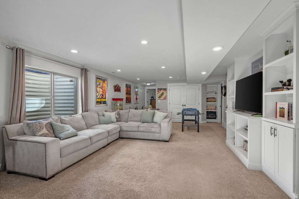 4096 E MOHICAN DR Eagle Mountain, UT 84005