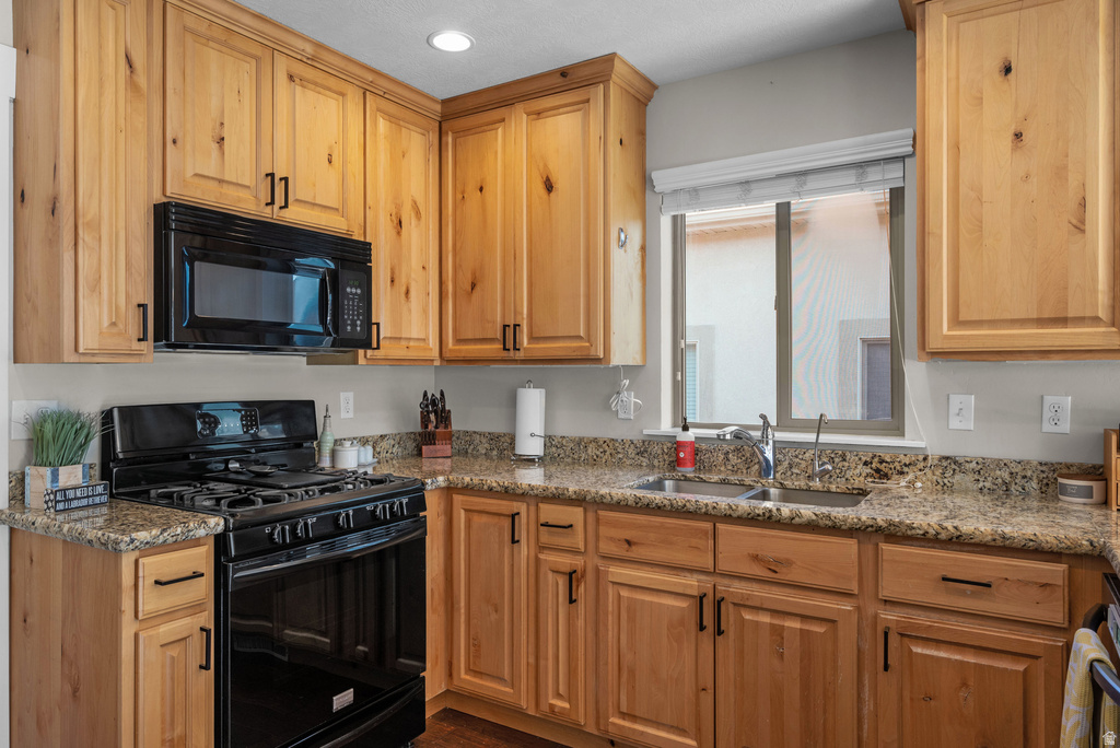 4096 E MOHICAN DR Eagle Mountain, UT 84005