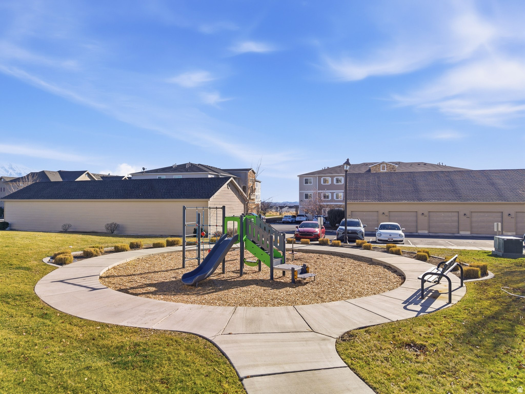 216 W RIDGE RD Saratoga Springs, UT 84045