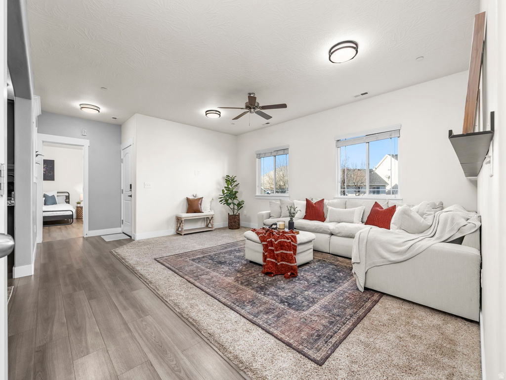 216 W RIDGE RD Saratoga Springs, UT 84045