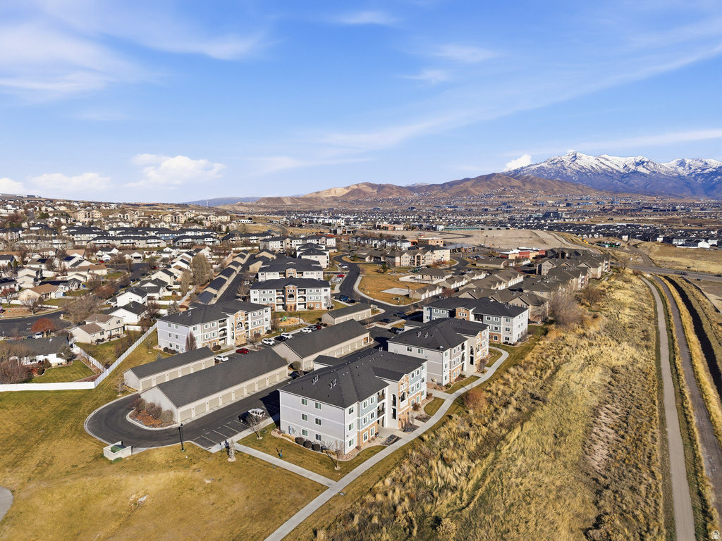 216 W RIDGE RD Saratoga Springs, UT 84045